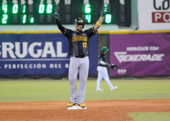 Águilas vencieron a Estrellas y Gigantes al Licey