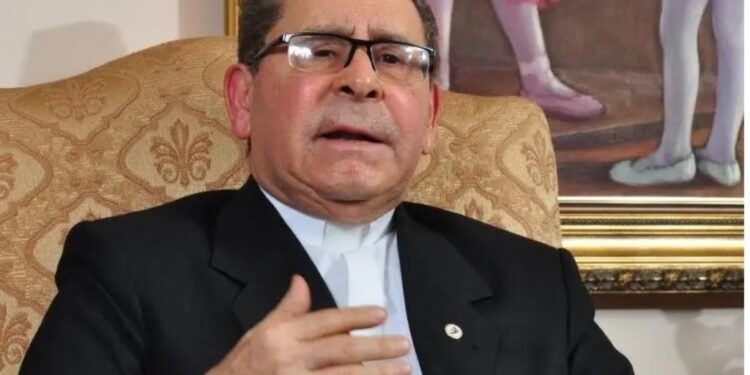 Muere monseñor Agripino Núñez Collado;  Abel Martínez expresa pesar