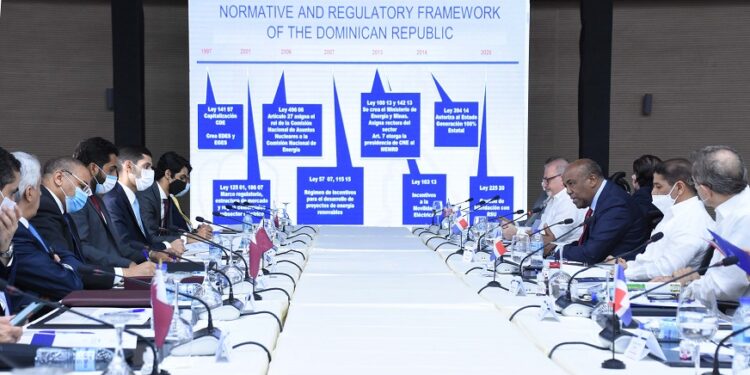 Gobierno explica a misión de Qatar potencial energético de RD