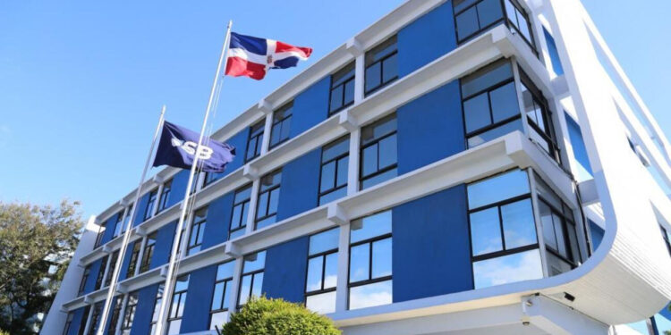 Crédito de la banca al turismo crece 17% en 2021