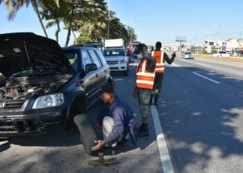 Comipol asistió a más de 16 mil conductores en carreteras durante el fin de año