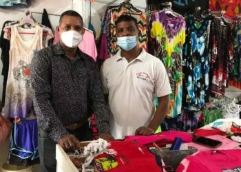 Director general de Fodearte visita a artesanos del Este