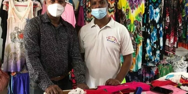 Director general de Fodearte visita a artesanos del Este