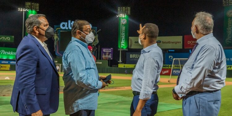 Edesur concluyó alumbrado en Estadio Quisqueya en víspera de la Serie del Caribe