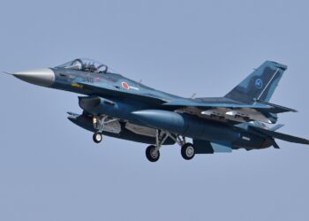 Desaparece avión de combate japonés sobre Mar de Japón