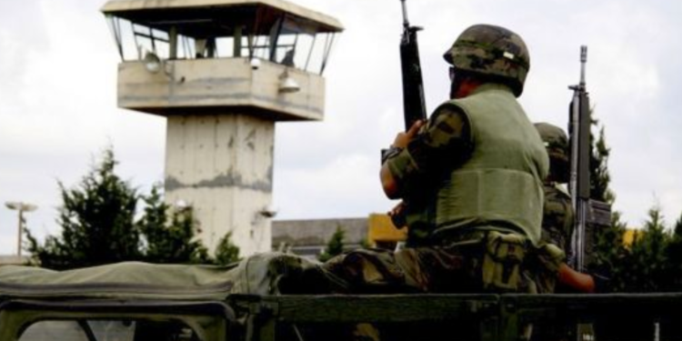 Al menos ocho muertos y siete heridos en un motín en cárcel de México