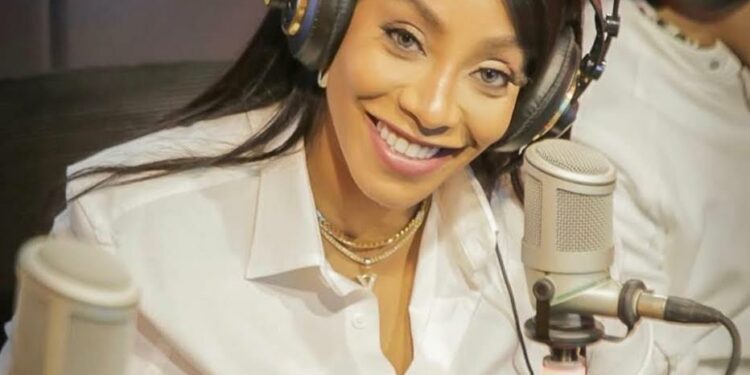 Yelida Mejía, el nuevo rostro femenino en Sin Filtro Radio Show