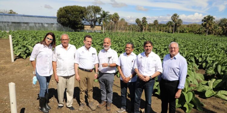 Ito Bisonó: Gobierno trabaja para que a San Juan vuelvan las grandes industrias