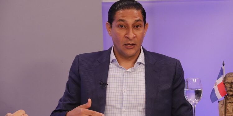 Iván Gatón: situación de Ucrania no es ajena a República Dominicana