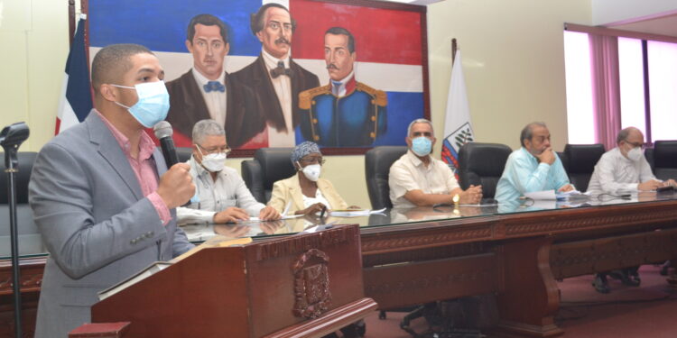 Panel sugiere priorizar fin a contaminación de Punta Catalina