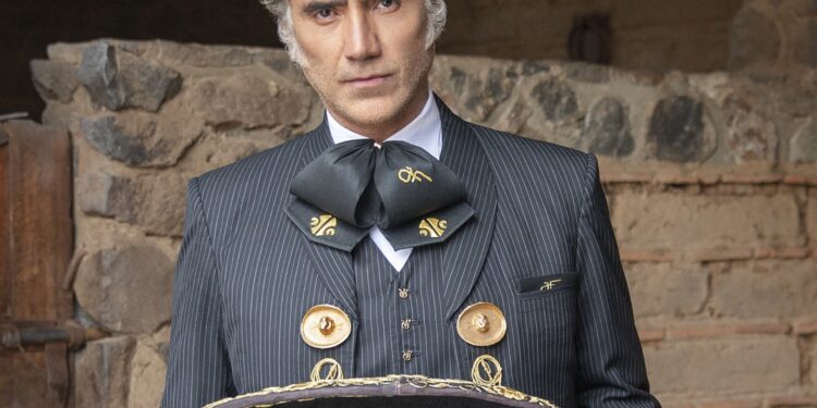 Listo el escenario para que cante Alejandro Fernández este 5 de marzo