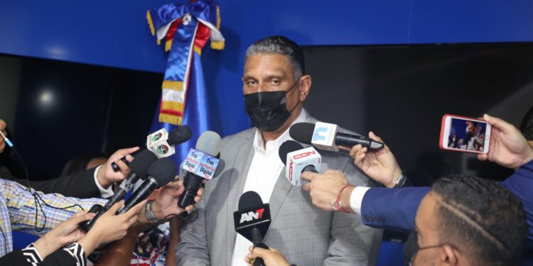 Interior acusa a la oposición de financiar protestas para alterar La Paz