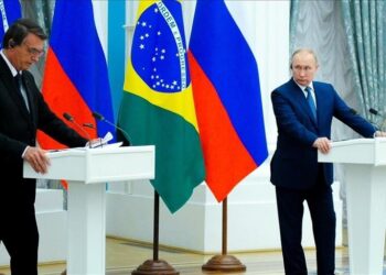 Análisis: Bolsonaro, un ciego en el tiroteo internacional