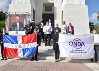 ONDA deposita ofrenda floral con motivo del Mes de la Patria