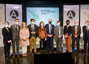 Latinoamérica y el Caribe no recuperará los niveles de PIB per cápita prepandémicos hasta 2024