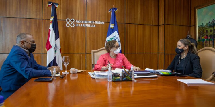 En cárcel La Victoria operaba centro distribución de Internet