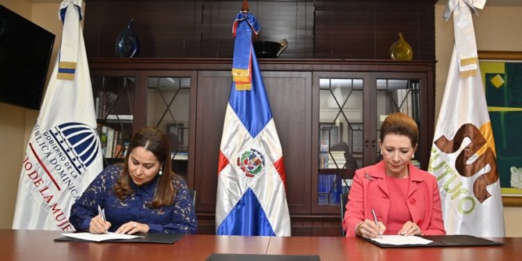 MMujer y Fundación Sur Futuro acuerdan trabajar en beneficio de la mujer