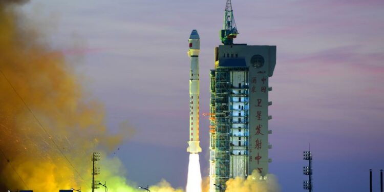 China lanza nuevo satélite para observación de la Tierra