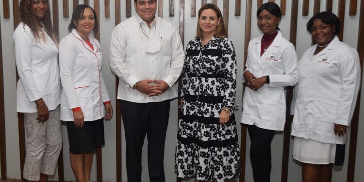 Lanzan empresa de servicios médicos y de enfermería a domicilio