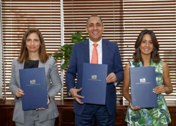 Indotel entrega certificados de licencia a Altice que autoriza el servicio móvil en 30MHz 