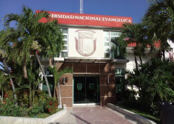 UNEV entregará este jueves títulos a 1,230 nuevos profesionales  