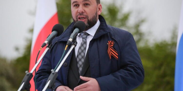 Los rebeldes del este de Ucrania apelan al servicio militar obligatorio