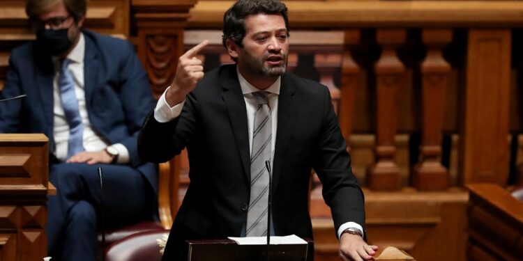 Twitter suspende el perfil de otro líder político por "propagar odio"