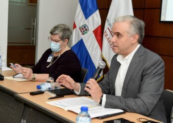 Gobierno inicia diálogo para la reforma laboral