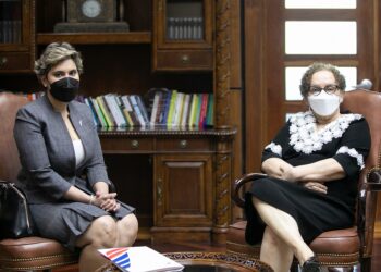 Ven necesidad de capacitar fiscales que investiguen procesos que afecten la libre competencia 