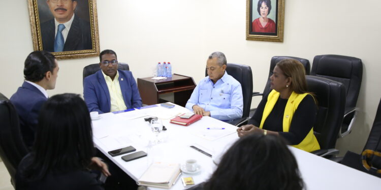 Preocupa a diputados baja cobertura en medicamentos ofrece la Seguridad Social