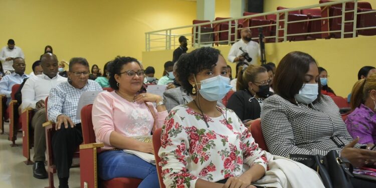 Inician especialización del personal para el desarrollo economía del cuidado en RD