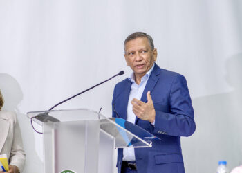 Refidomsa auspicia conferencia sobre eventos sísmicos con experto internacional