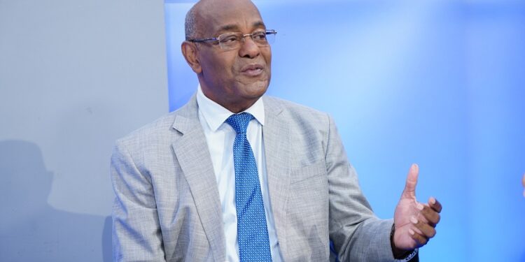 Dice que la oposición a la “reforma a la Constitución es la lucha entre lo viejo y lo nuevo”