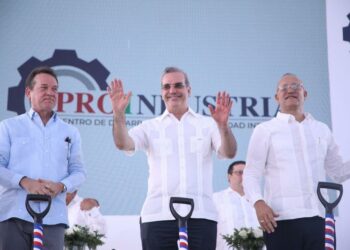 Ito Bisonó dice Zonas Francas en Santiago y La Vega lideran generación de empleos en el Cibao 