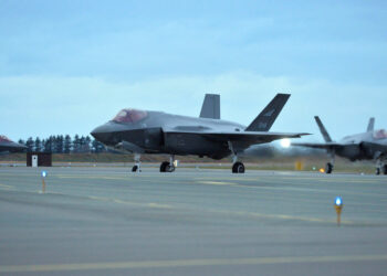Desaparece en Noruega avión militar de EEUU durante maniobra de la OTAN