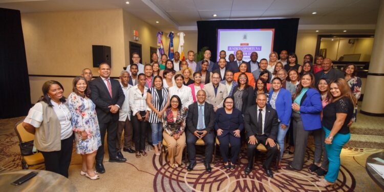 Poder Judicial expone el concepto de Justicia al Día durante taller para periodistas