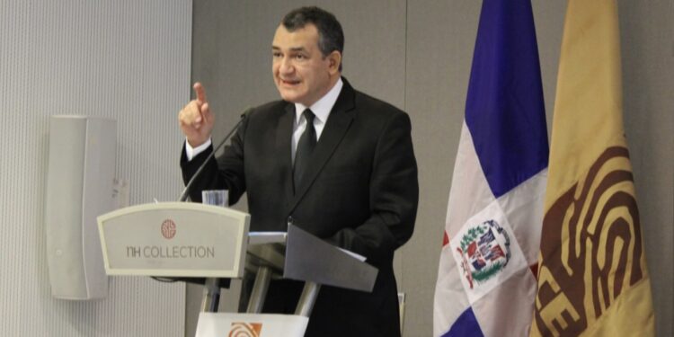 Presidente JCE postula no hay marcha atrás  con el voto en el exterior