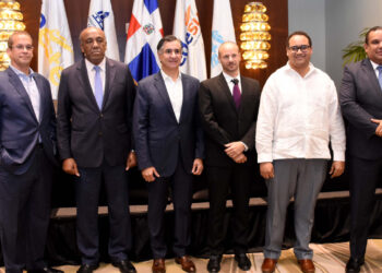 Gobierno acuerda tres proyectos de 128 MW de energía limpia