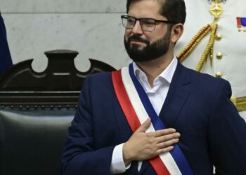 Gabriel Boric jura el cargo como presidente de Chile