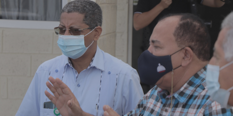 Director del CEA advierte a invasores de terrenos del Estado