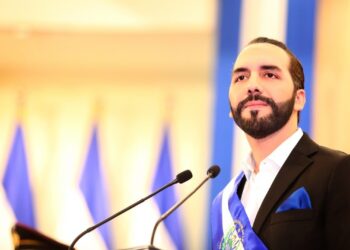 El presidente de El Salvador reclama a los presos que "paren de matar ya"