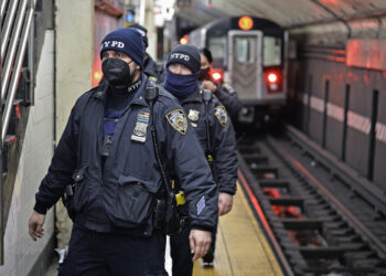 Masivos arrestos y multas en operativo anticrimen subway de Nueva York
