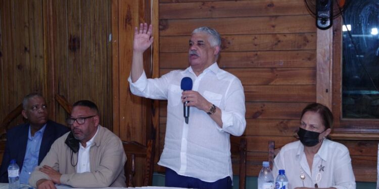 Miguel Vargas advierte la inflación supera ya los dos dígitos