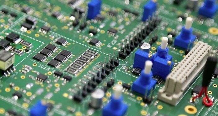 Determinada la velocidad máxima de proceso para un microchip