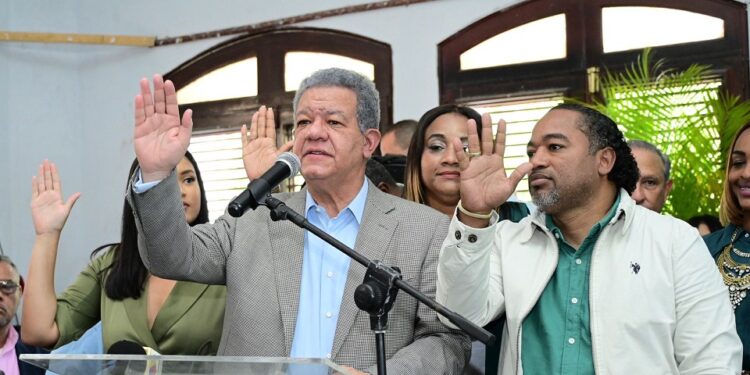 Fuerza del Pueblo juramenta a nuevos dirigentes en San Pedro de Macorís 
