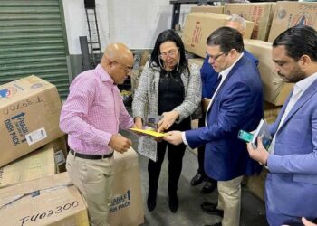 Aduanas dominicana se reúne con empresas de envíos en Nueva York