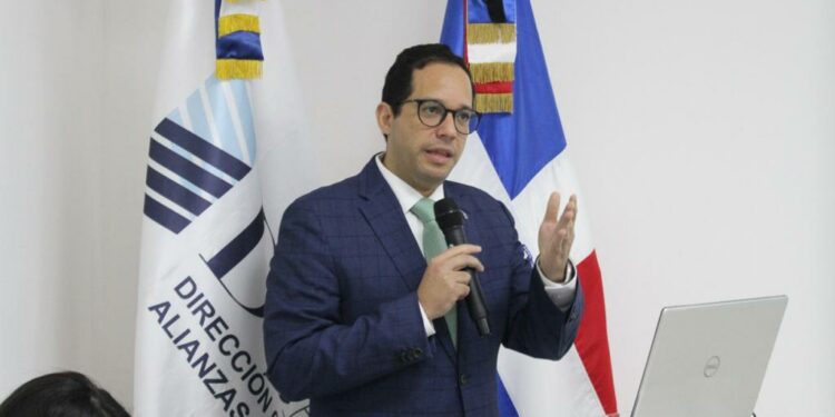 La DGAPP presenta el Máster Plan de Pedernales a embajadores acreditados en el país