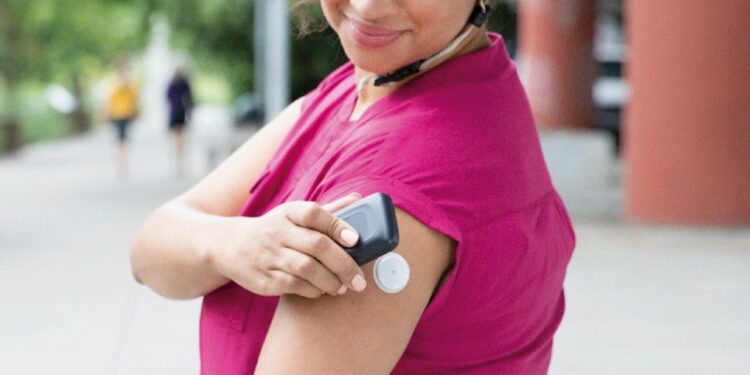 Arriba a RD nueva tecnología mide glucosa en diabéticos a través de la ropa