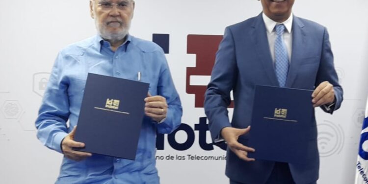 Ministerio de Economía e INDOTEL reducirán brecha digital en zona fronteriza