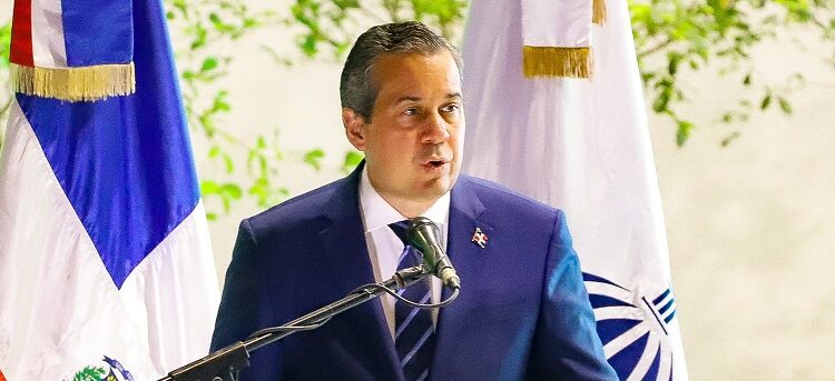 Ministro expone en congreso realidad del agua subterránea en el país y el mundo